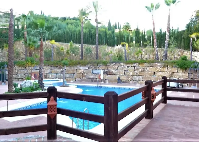 Elegant 2Br Apartment Puerto Banus Marbella Just 12 Minutes Away By G00Giemaps